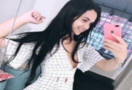 Jessica novinha linda mostrou a marquinha e caiu na net