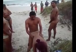 na praia na maior putaria