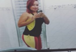 Rosy ruivinha safada de Manaus ficou pelada e caiu na net